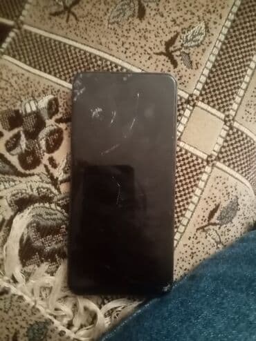 бу xiaomi redmi 7 16 гб черный | объявление создано 22 июля 2020: Xiaomi Redmi smartfon

 qeydiyyat yoxdu üzü cadı amma super isdyr — 3