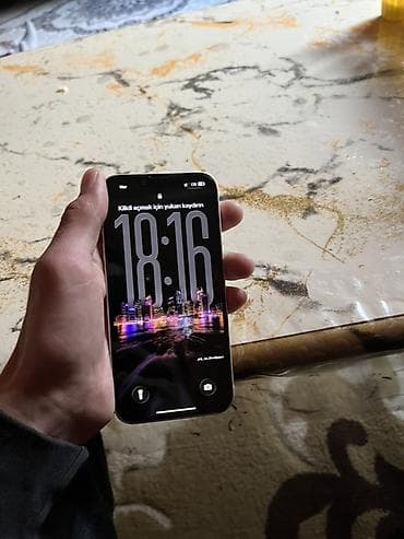 vətən komputer: IPhone 13, Ağ, Face ID — 3