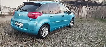 star c4: Citroën C4 Picasso – mavi rəngli kompakt MPV Xüsusiyyətlər: - Kuzov — 10