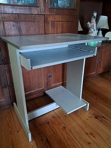 Yeni, İşçi üçün, Dördbucaq masa