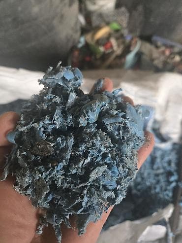 Ремонт и строительство: Şredder ilə ən sərt plastik kūlcələrin (Qlibalarin) ve digər sərt — 2