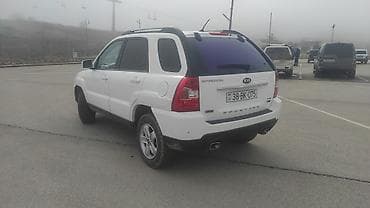 авто азербайджане: Kia Sportage (ağ rəng), kompakt krossover/SUV. Texniki və xarici — 5