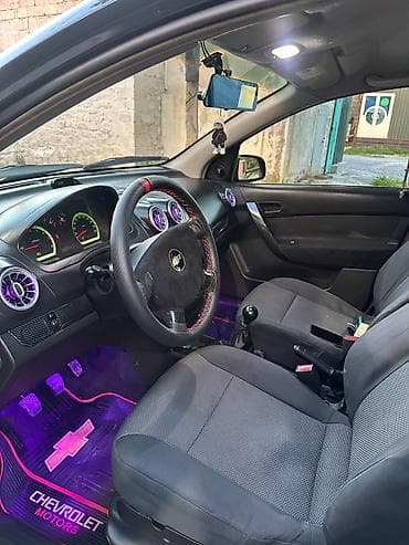çen: Chevrolet Aveo: 1.4 l | 2011 il 29900 km Sedan — 6
