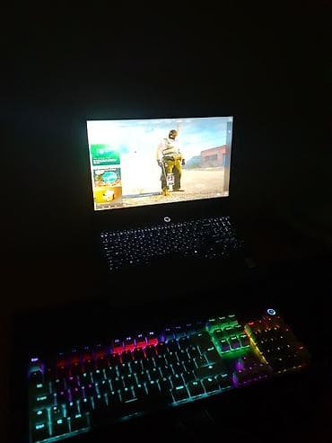 komputer aksesuarları: RGB işıqlanmaya malik tam ölçülü mexaniki klaviatura. Red switch — 2