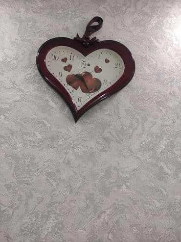 Divar saatları, Saniyə əqrəbi