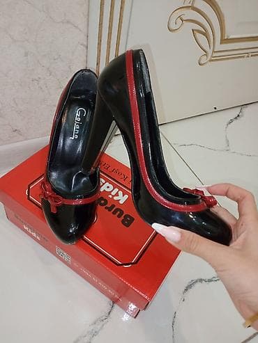 Digər ayaqqabılar: Qadın klassik tuflisi – GoJane brendi - Rəng: qara lak örtüklü — 3