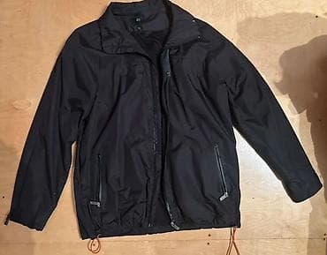 brend kurtkalar: Qara rəngli yüngül küləkkeş/kaban - Rəng: qara - Kəsim: rahat — 1
