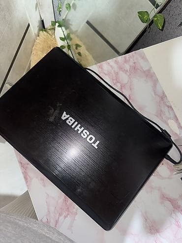 Toshiba noutbuk – Satellite P775 seriyası Xüsusiyyətlər: - 17.3"