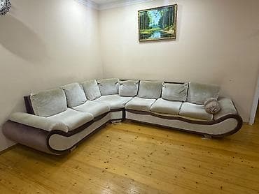 divar refleri: MetisKünc divan – sadə model Ölçü: 210×300 sm Rəng: bej-qəhvəyi — 1