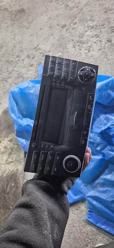 Mersedes-Benz W211 (E-Class, 2002–2009) üçün orijinal salon hissələri lalafo.az -da Mersedes-Benz W211 (E-Class, 2002–2009) üçün orijinal salon hissələri