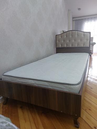 Кровати: Односпальная кровать, С матрасом, Без выдвижных ящиков — 3