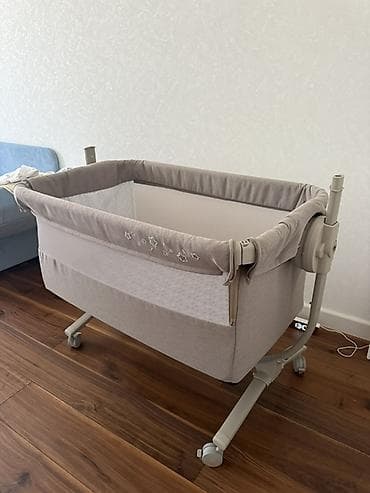 Oğlan və qız üçün, Dördbucaq, Beşik, Dəstsiz, Matras ilə, Yellənmə mexanizmsiz — 1