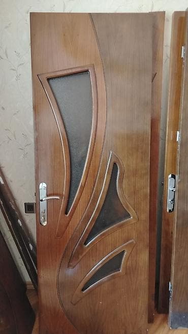sabalıd: .Şabalıd Ağacından qapılar çox möhkem keyfiyyetli qapılardır biri 70 — 2