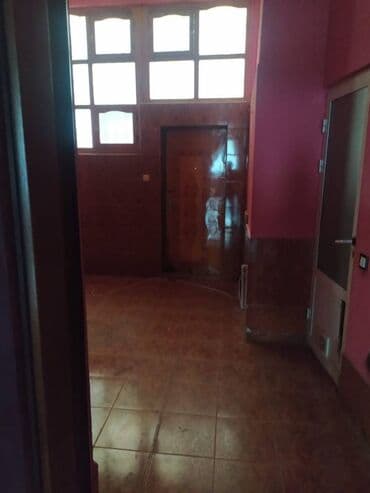 mərdəkanda evlər: Səbail rayonu Aff mola yaxın,sahəsi 75 kv/m olan, 1 otağlı obyekt — 10