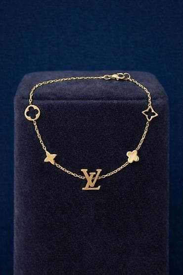 kardinal qolbag: Dəstə daxildir: Sırğa, Bilərzik, Sarı qızıl, 585 Əyar, 6 g — 2