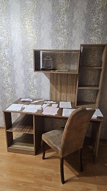 komputer masa: Düz masa, Polkalı, Siyirməsiz, Teksturalı laminat, Zəmanətsiz, Kredit yoxdur — 1