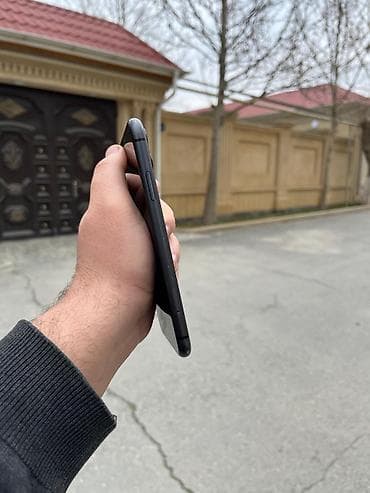 ipone mini: IPhone 11, 64 GB, Qara, Face ID — 5