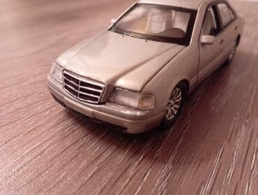 Книги и журналы: Mersedes c 220 modeli kitay istehsalı 1/36 ölcüdədəir .Bu modeli Öz — 1