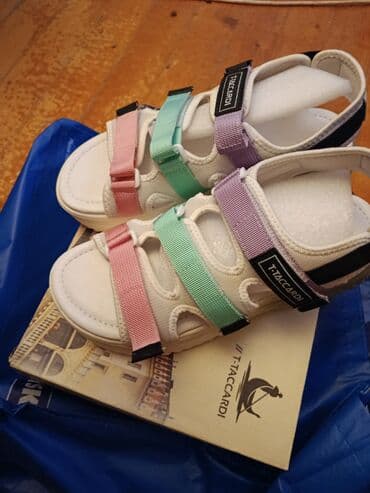 лето в пионерском галстуке купить бишкек: T.Taccardi qadın/körpə sandal modeli - Rəng: ağ baza, pastel rəngli — 2