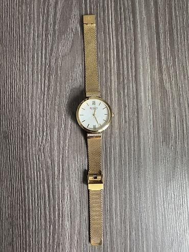 CURREN qadın qol saatı - Brend: CURREN - Korpus: paslanmayan polad