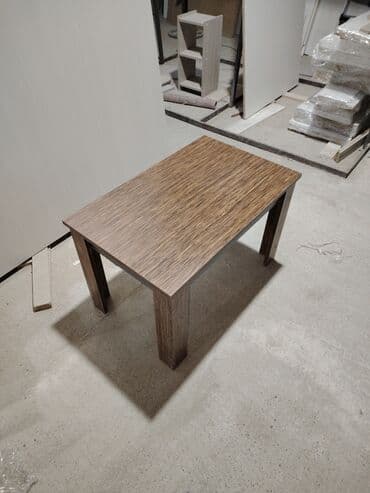 Ev üçün digər mallar: Dördbucaq masa, Açılmayan, Təkərsiz, Laminat, Ödənişli çatdırılma — 1