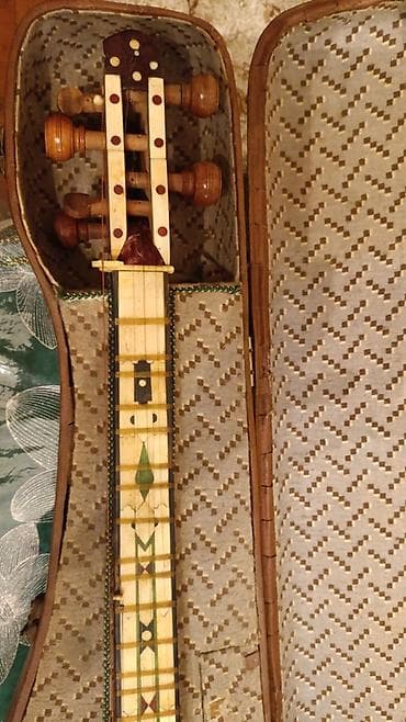 Клавишные инструменты: Satılır: Azərbaycan tarı (futlyarla) 1958 il - Əl işi, klassik — 4