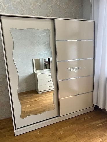 İşlənmiş, 2 qapılı, Güzgülü, Bej, Kupe, Düz dolab