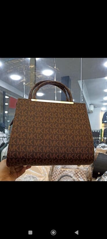 kurtka qadin ucun: Əl çantası — 20