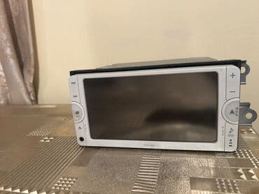 r15 disklər: Manitor Tayota Aqua radnoy üstdən çıxma manitor satılır. Disk və aux — 2