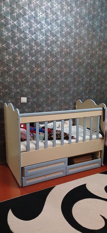 xrustal qablar aliram: Oğlan və qız üçün, Dördbucaq, Beşik, Dəstsiz, Matras ilə, Yellənmə mexanizmsiz — 3