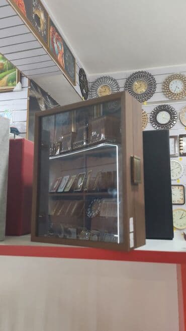 məktəb partası: 6 ededli dəri saat.qâblari 35 AZN.qehveyi dördbucaqli 50 azn. 10 — 9