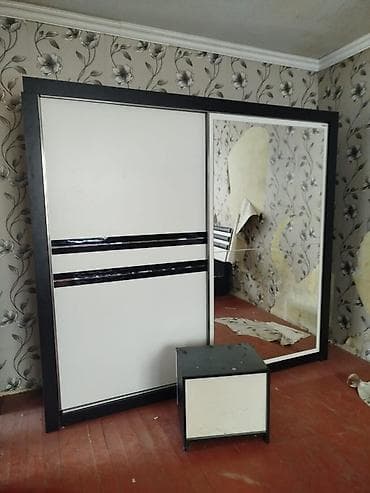 tek carpayı: Yataq otağı mebel dəsti.qiymetde razılıq olunacaq.çarpayının döşəyi — 1