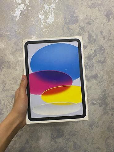 ipadlar: Apple iPad (mavi rəng) Xüsusiyyətlər: - 10.9 düym Liquid Retina tam — 5