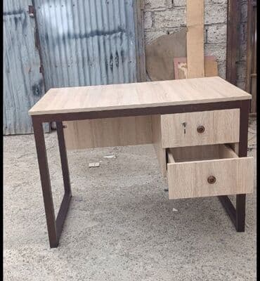 dəyirmi masa: Kompüter masası, Yeni, Açılmayan, MDF, Dördbucaq masa — 1