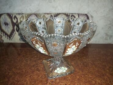 saxlama qab: Bu dəstə müxtəlif ölçülü beş ədəd kristal meyvə qabı daxildir. Hər bir — 5