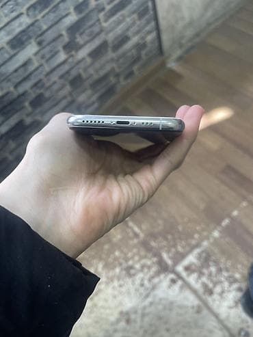 ipad pro m1: IPhone 11 Pro, Gümüşü, Face ID — 4