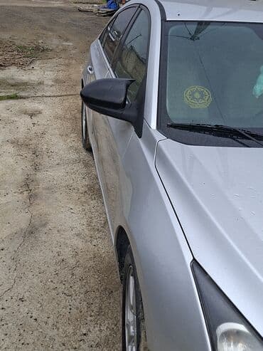 kia sorento 2015 qiymeti: Chevrolet Cruze: 1.4 l | 2014 il 286000 km Sedan — 5