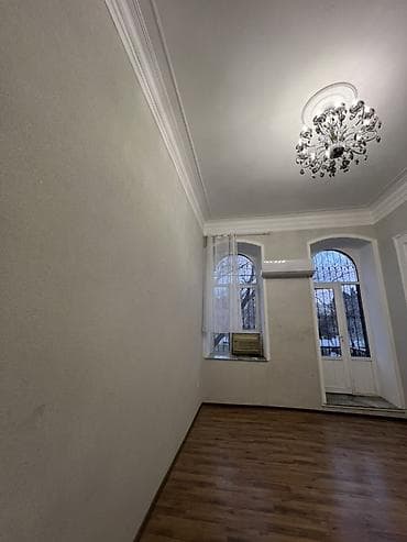 Дачи: 28 may metrosuna 3-4 dəqiqəlik məsafədə 2 ci mərtəbədə 2 otaqlı — 2