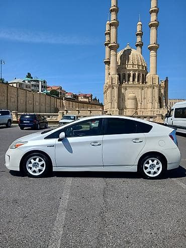 maz kran satilir: Toyota Prius: 1.8 l | 2012 il Hetçbek — 9