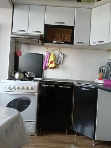 Rəflər: Mətbəx mebeli dəsti - Künc yerləşimli funksional dizayn - Yuxarı — 4