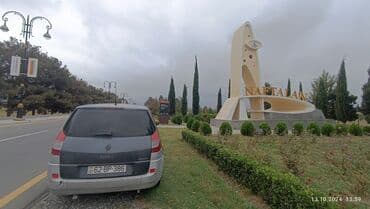 maşın oturacaq uzluyu: Renault Scénic minivan - Kuzov: 5 qapılı, tünd boz/gümüş iki rəngli — 7