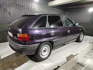 opel baqaj: Opel Astra F hatchback - Korpus: 5 qapılı hatchback, bənövşəyi rəng - — 1