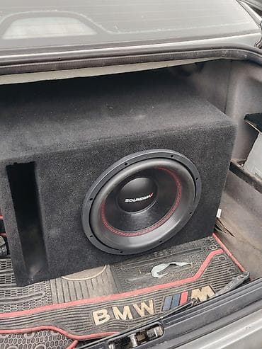 on panel: BMW 5 Series E39 sedan - Kuzov: gümüşü rəng, 4 qapı - Faralar: “angel — 7