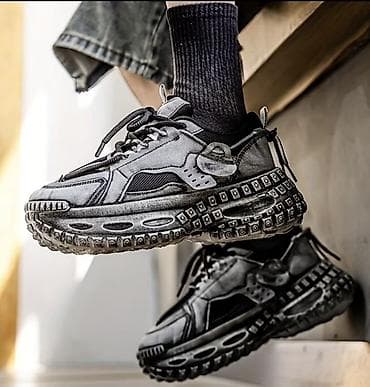 Кросовки новые размер 42