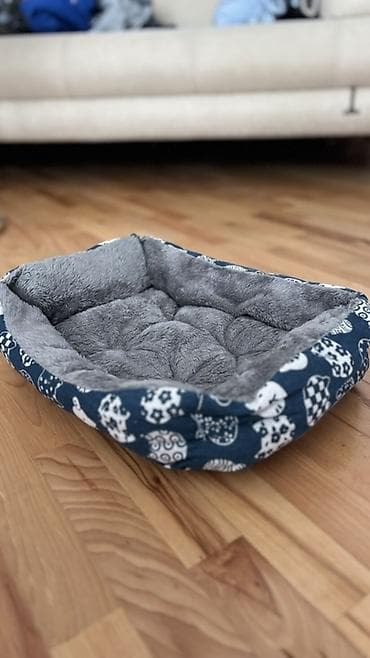 Yumşaq ev heyvanı yatağı – kiçik it və pişiklər üçün - Dördkünc