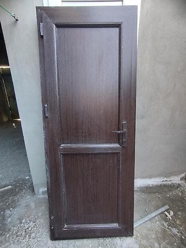 Qara plastik qapı 2.05x82 təzədir. Qiyməti 160 azn. Ünvan Göyçay