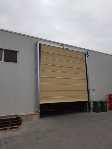 Otaq bitkiləri: Avtomatik qapilar — 4