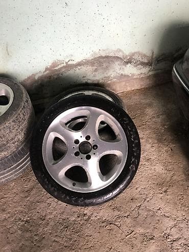 Ehtiyat hissələri: İşlənmiş Disk təkər Mercedes-Benz 235 / 45 / R 17, 5 Boltlu — 1