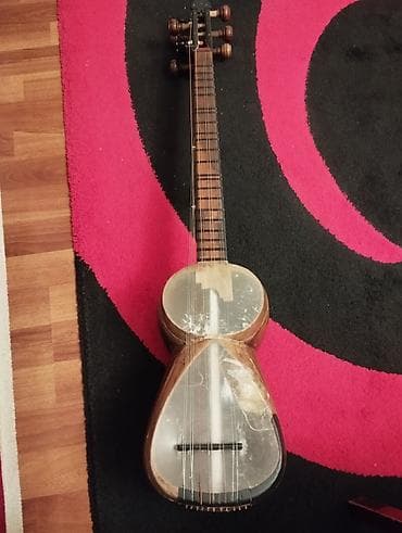 gitara mahnilari turk: Tar – milli simli musiqi aləti - Korpus: iki hissəli armudşəkilli — 5