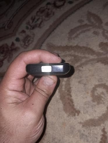 iphone xs xirdalan: KGTEL K1809 düyməli mobil telefon Xüsusiyyətlər: - Kompakt korpus — 4